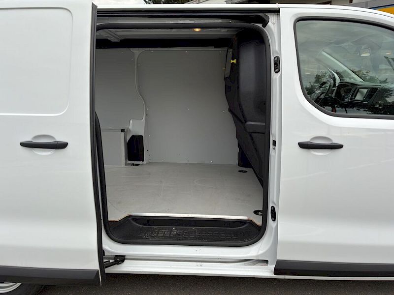 Opel Vivaro -e M Edition