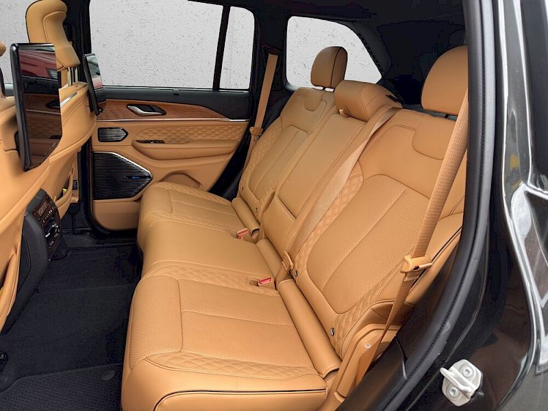 Jeep Grand Cherokee PHEV ''Summit'' 4xe inkl. Anhängerk.