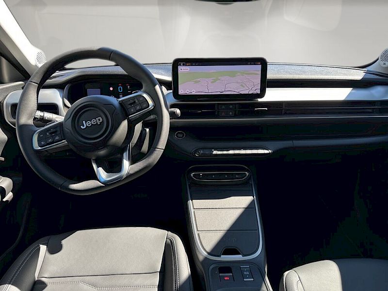 Jeep Avenger 1.2 e-Hybrid Summit e-DCT6 *Ledersitze*