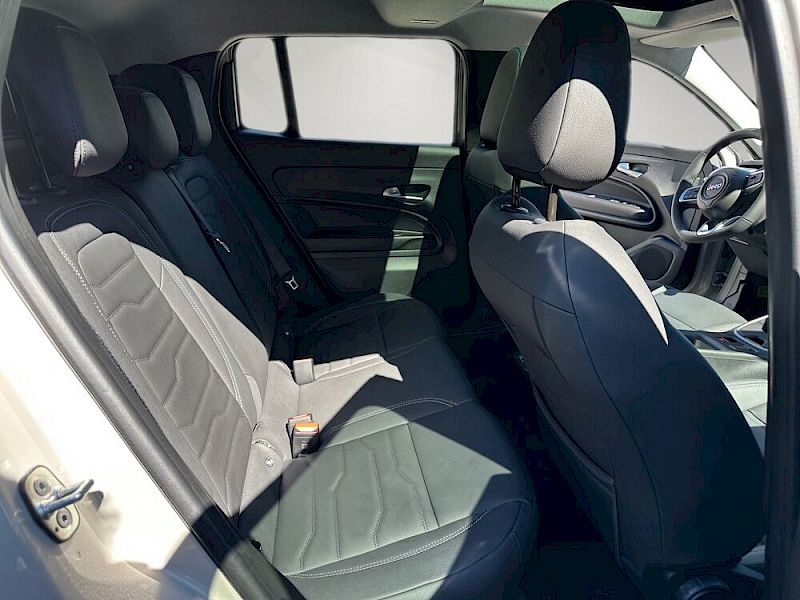 Jeep Avenger 1.2 e-Hybrid Summit e-DCT6 *Ledersitze*