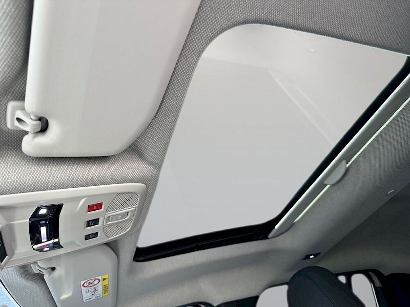 Jeep Avenger 1.2 e-Hybrid Summit e-DCT6 *Ledersitze*