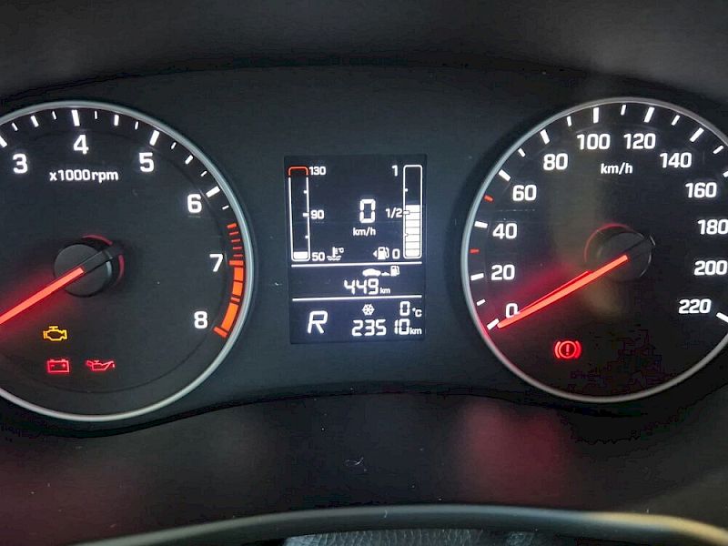 Hyundai i20 Black & White 1,25 MPI