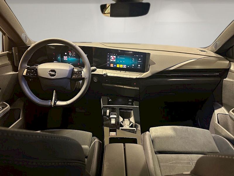 Opel Astra 1.2 GS AT8 *Winterreifen*