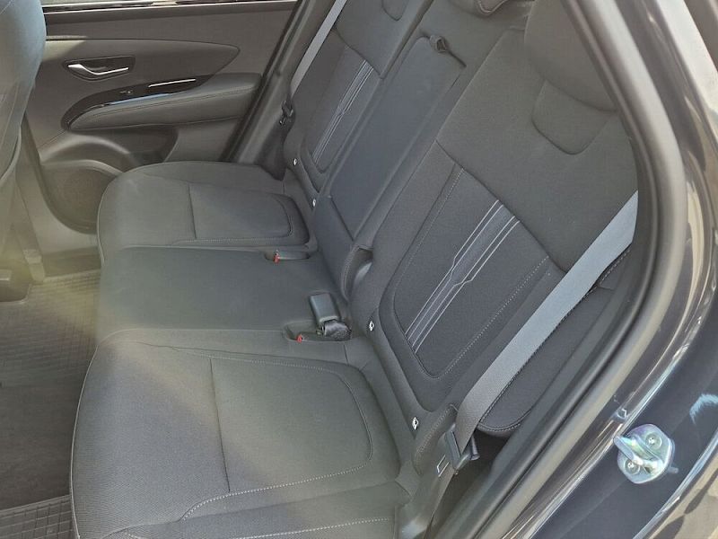 Hyundai Tucson TUCSON NX4 Smart Line 1,6 T-GDi 2WD - t1bs0-P4-O3