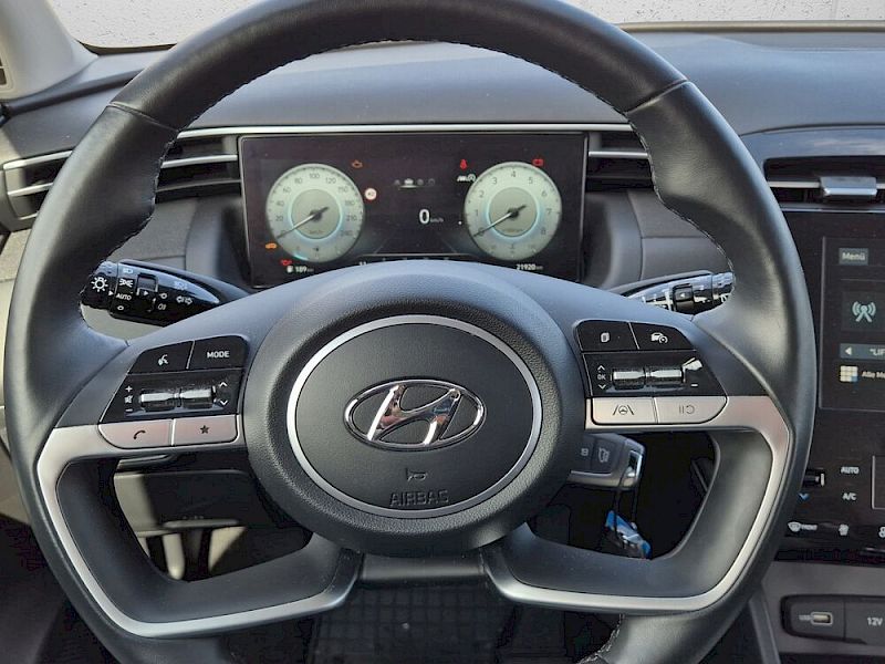 Hyundai Tucson TUCSON NX4 Smart Line 1,6 T-GDi 2WD - t1bs0-P4-O3