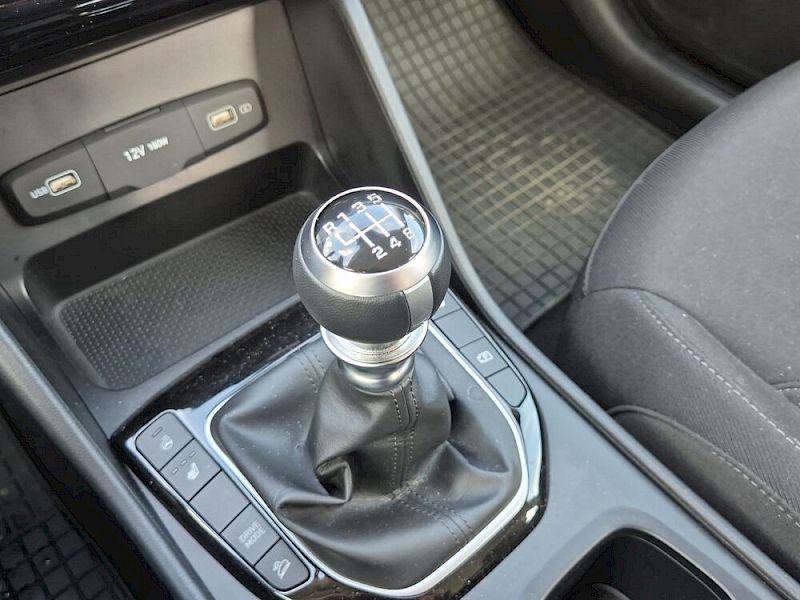 Hyundai Tucson TUCSON NX4 Smart Line 1,6 T-GDi 2WD - t1bs0-P4-O3