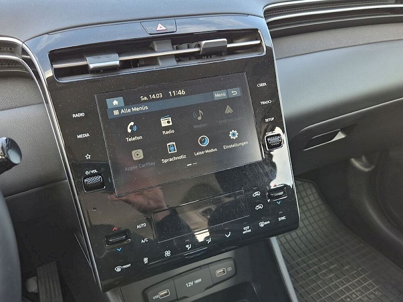 Hyundai Tucson TUCSON NX4 Smart Line 1,6 T-GDi 2WD - t1bs0-P4-O3