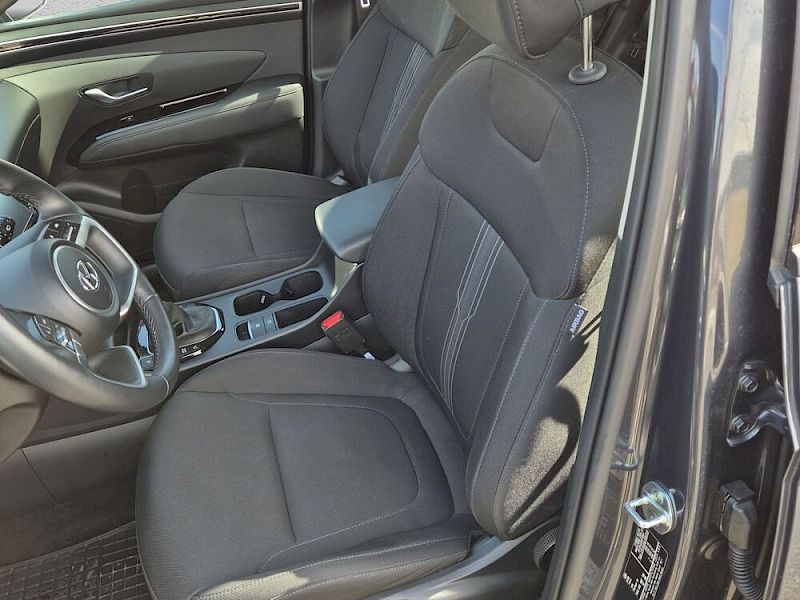 Hyundai Tucson TUCSON NX4 Smart Line 1,6 T-GDi 2WD - t1bs0-P4-O3