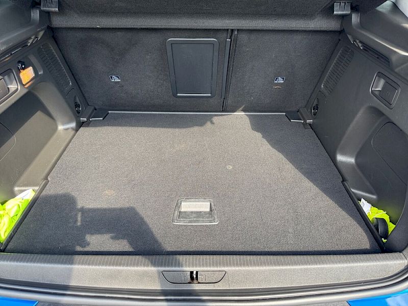 Opel Grandland X 1,2 Ultimate / 8-fach Bereifung