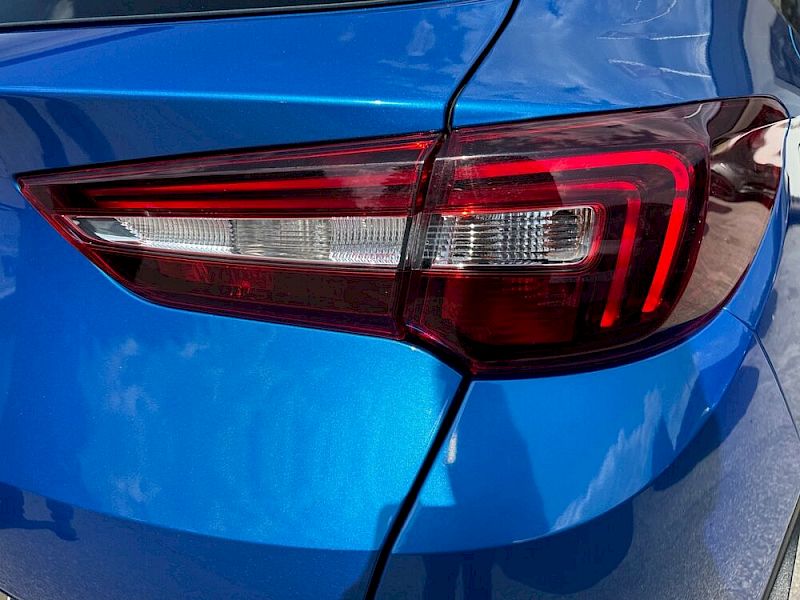 Opel Grandland X 1,2 Ultimate / 8-fach Bereifung